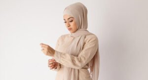 Baju Terbaru 2021 Wanita Hijab