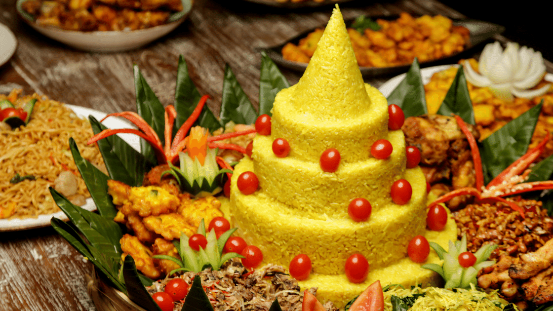 Nasi Tumpeng