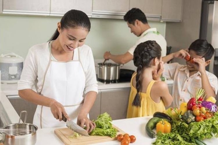 cerita bahasa inggris tentang liburan dan artinya