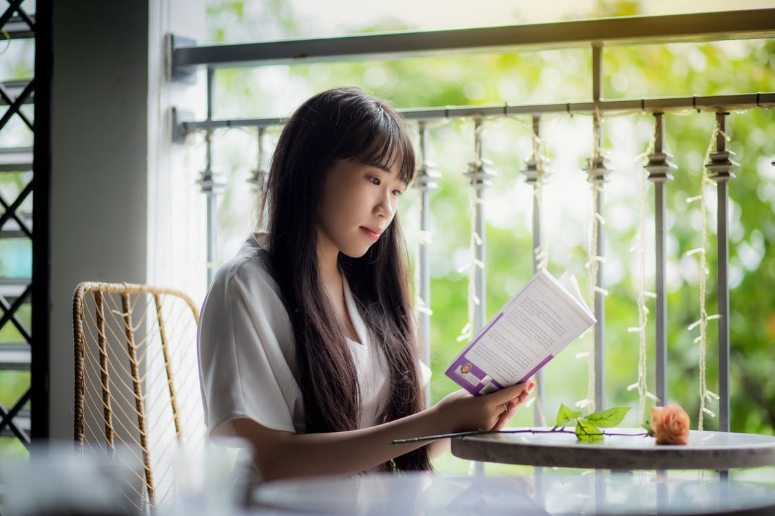 Rekomendasi Bacaan Buku Menemani Weekend