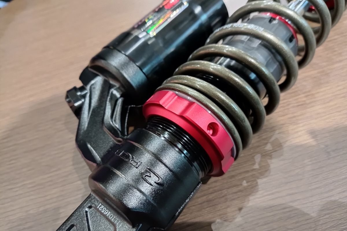 Suspensi Motor