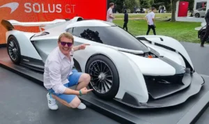 McLaren Solus GT, Monster V10 Satu Kursi yang Lahir dari Dunia Virtual_11zon McLaren Solus GT, Monster V10 Satu Kursi yang Lahir dari Dunia Virtual